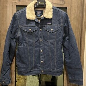 Patagonia trucker jacket